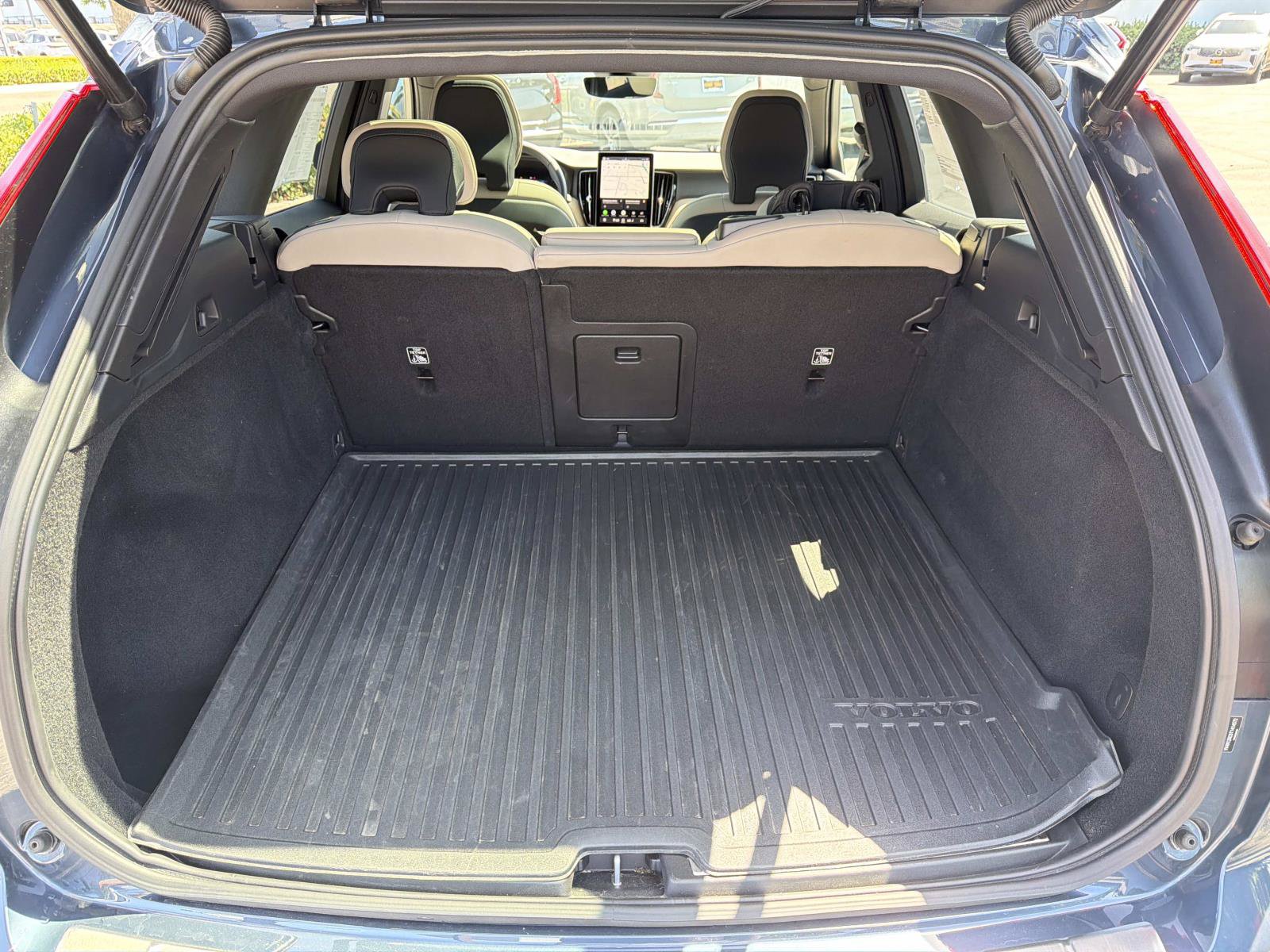 Certified 2026 Volvo XC60 B5 Plus AWD/4WD image 23