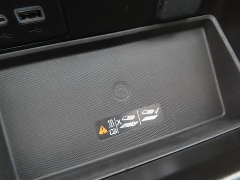 Certified 2024 GMC Yukon Denali Ultimate image 40