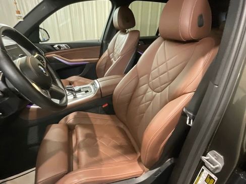 Used 2023 BMW X5 xDrive40i w/ M Sport Package image 10