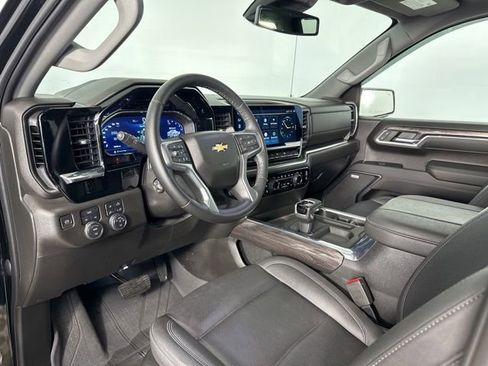 Used 2023 Chevrolet Silverado 1500 LTZ w/ LTZ Premium Package AWD/4WD image 10