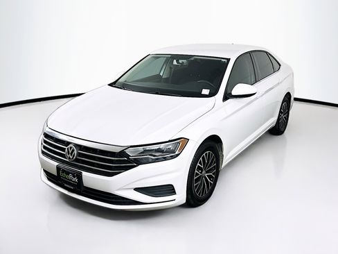 Used 2021 Volkswagen Jetta FWD image 3