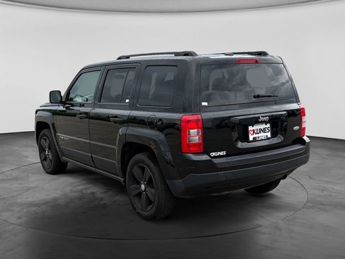 Used 2013 Jeep Patriot Latitude w/ Sun/Sound Group FWD image 7