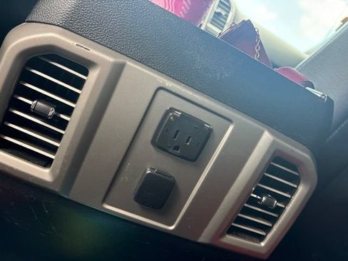 Used 2016 Ford F150 Lariat RWD image 21