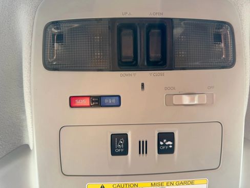 Used 2017 Subaru Crosstrek 2.0i Limited image 56