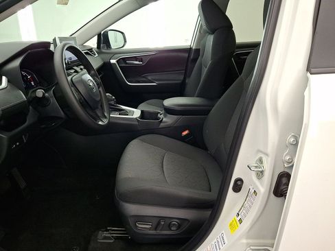 Used 2023 Toyota RAV4 XLE AWD/4WD image 3