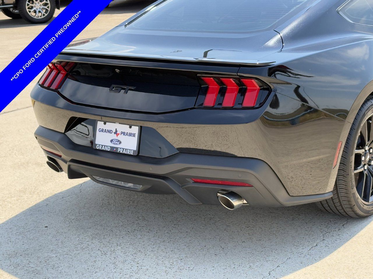Used 2025 Ford Mustang GT w/ Mustang Nite Pony Package RWD image 9
