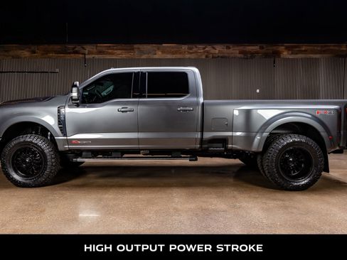 Used 2025 Ford F350 Lariat image 6