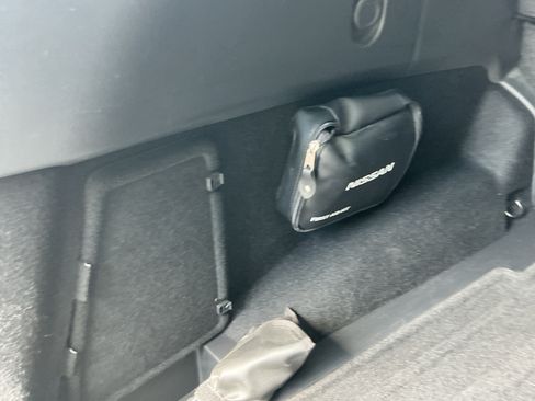 Used 2021 Nissan Rogue SV FWD image 25