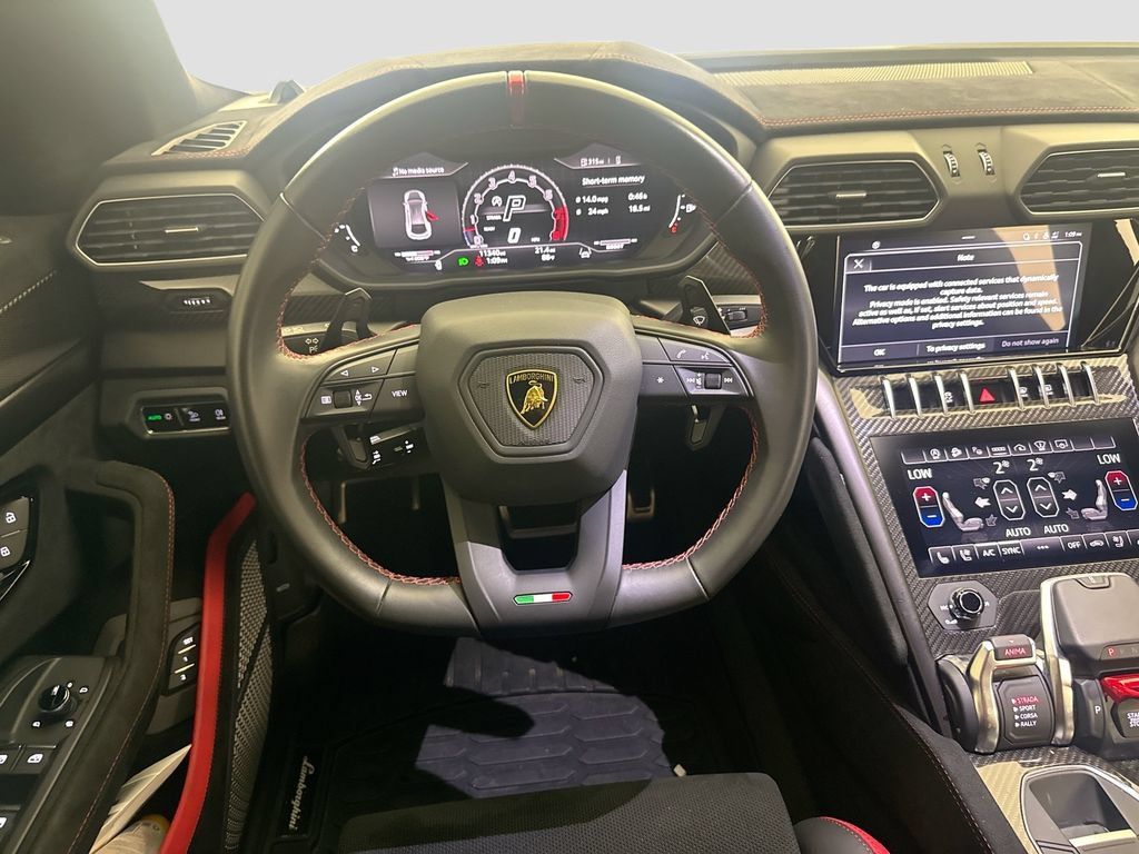 Used 2024 Lamborghini Urus Performante AWD/4WD image 24