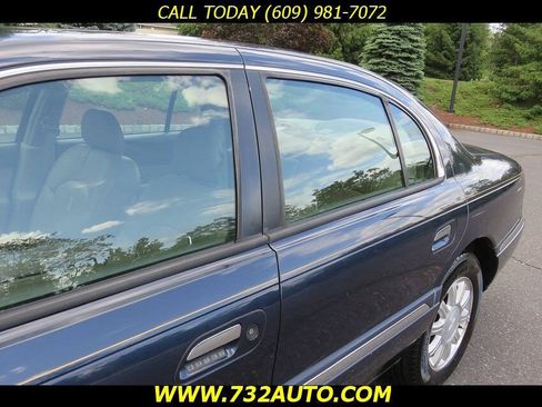 Used 2001 Lincoln Continental FWD image 30