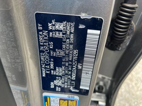Used 2025 Kia Seltos S FWD image 22