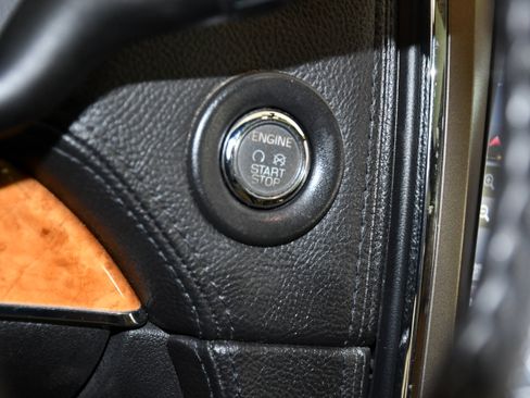 Used 2014 Lincoln MKX AWD w/ Equipment Group 102A image 24