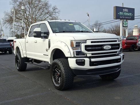 Used 2020 Ford F250 Lariat w/ Lariat Ultimate Package image 2