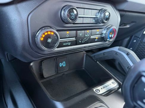 Used 2024 Ford Bronco Big Bend image 21