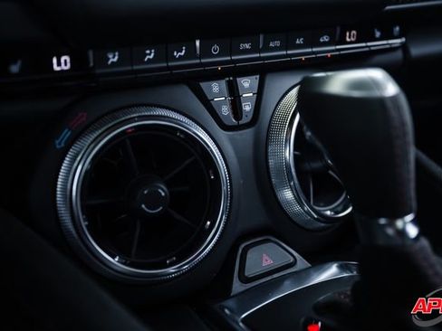 Used 2018 Chevrolet Camaro ZL1 RWD image 76