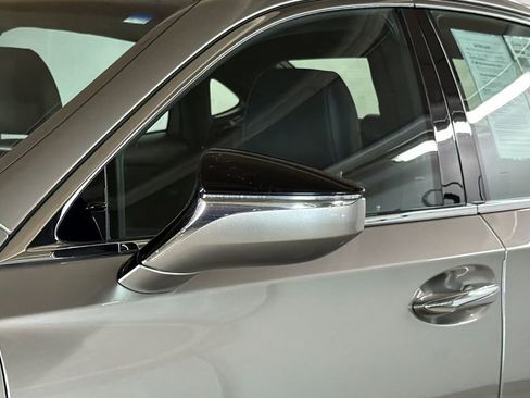 Certified 2021 Lexus LS 500 AWD w/ Accessory Package (Z1) image 4