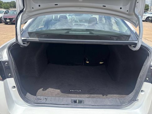 Used 2025 Nissan Versa SV FWD image 29
