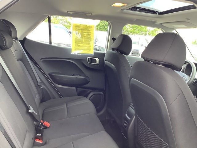 Used 2026 Hyundai Venue SEL FWD image 24