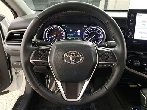 Used 2023 Toyota Camry XLE image 26