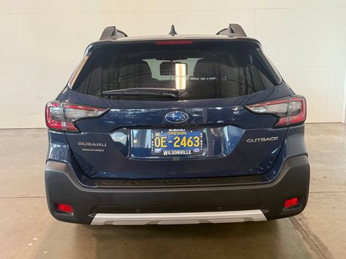 Used 2024 Subaru Outback Limited AWD/4WD image 5
