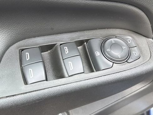 Used 2022 Chevrolet Equinox LT FWD image 12