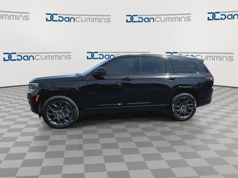 Used 2023 Jeep Grand Cherokee L Summit image 5