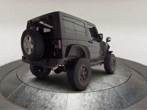 Used 2017 Jeep Wrangler Sport w/ Quick Order Package 24S AWD/4WD image 2
