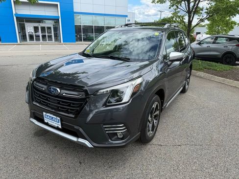 Used 2022 Subaru Forester Touring AWD/4WD image 8