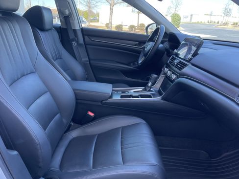 Certified 2021 Honda Accord EX-L image 31