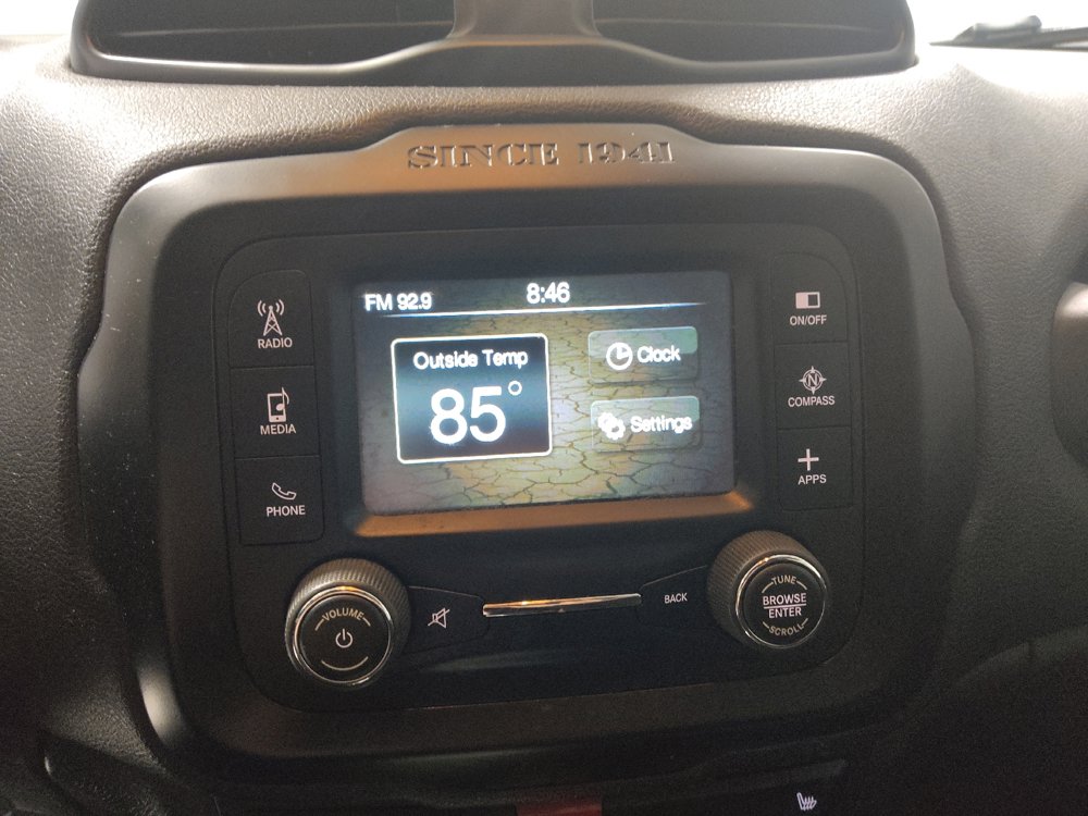 Used 2016 Jeep Renegade Latitude w/ Cold Weather Group AWD/4WD image 25