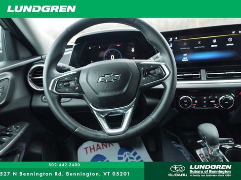 Used 2024 Chevrolet Trax ACTIV w/ Sunroof Package image 6