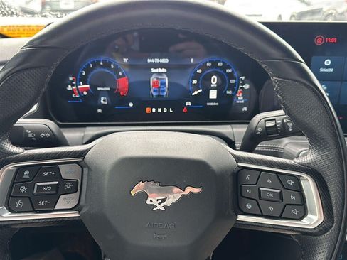 Used 2025 Ford Mustang Premium RWD image 28