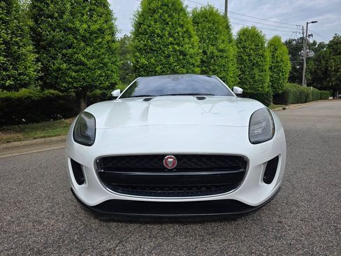 Used 2018 Jaguar F-TYPE Coupe RWD image 8