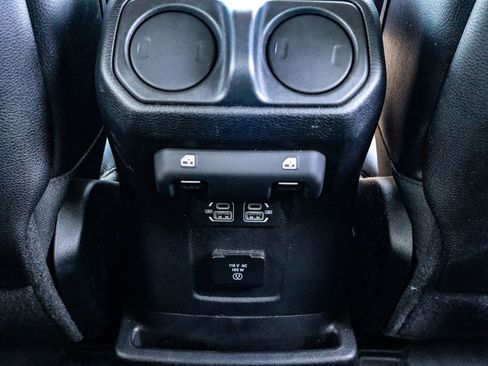 Used 2021 Jeep Wrangler Unlimited Rubicon w/ Cold Weather Group image 19