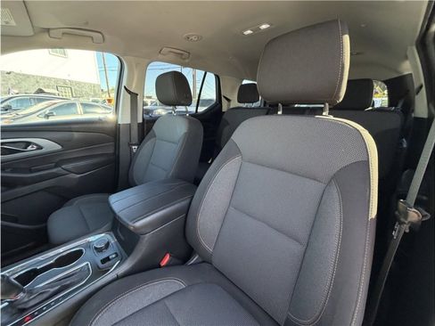 Used 2020 Chevrolet Traverse LS image 19