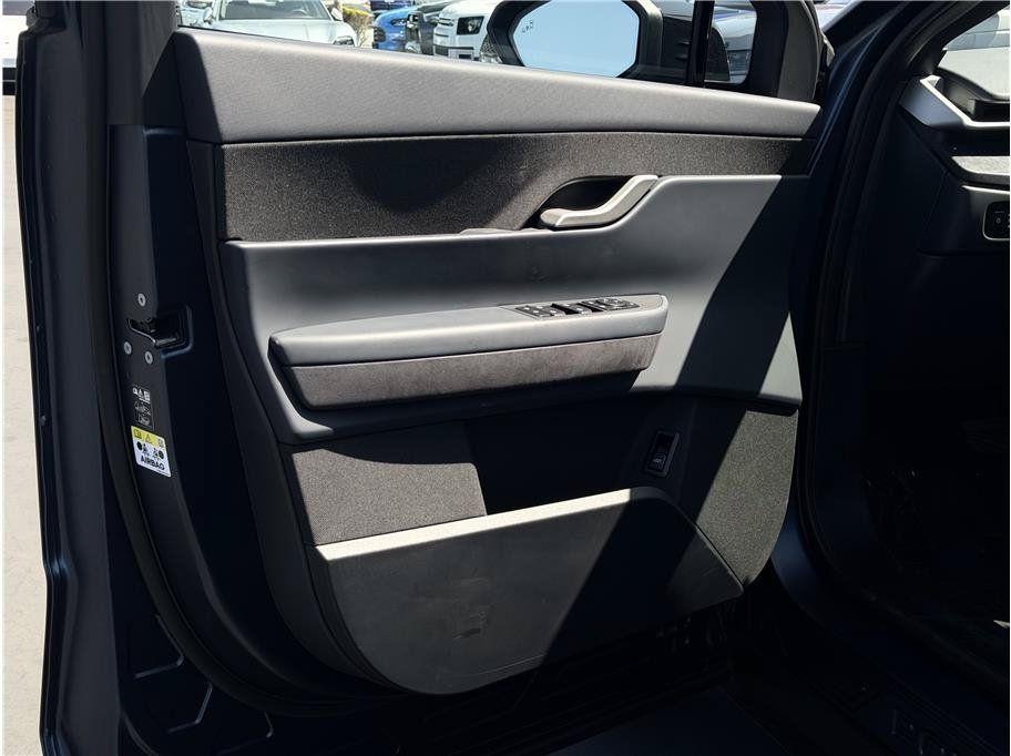 Used 2023 Fisker Ocean Extreme AWD/4WD image 10