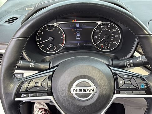 Used 2021 Nissan Altima 2.5 Platinum AWD/4WD image 9