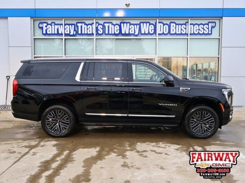New 2025 GMC Yukon XL Elevation w/ LPO, Elevation Black Package image 1