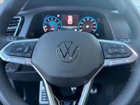 New 2026 Volkswagen Atlas Cross Sport SEL Premium R-Line AWD/4WD image 17