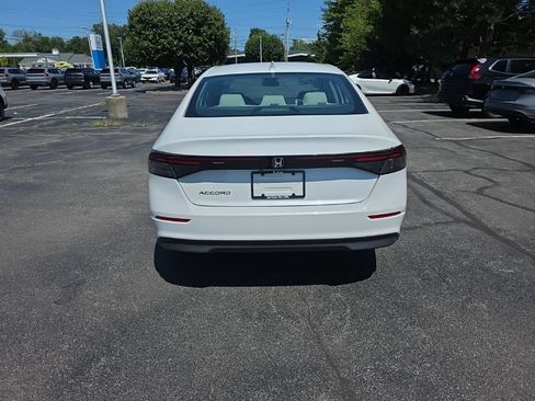 Certified 2023 Honda Accord LX image 6