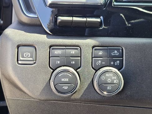 Used 2024 Chevrolet Silverado 1500 High Country w/ Midnight Edition AWD/4WD image 27