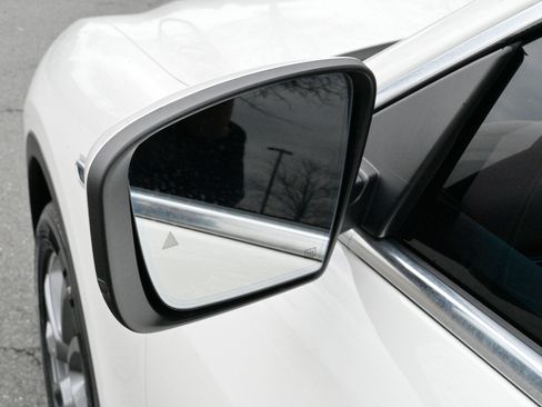 Certified 2018 Maserati Levante image 14