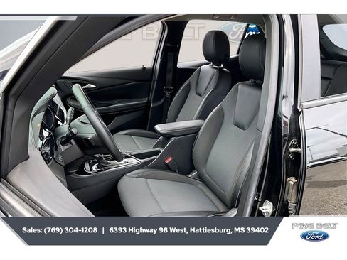 Used 2022 Buick Encore GX Select w/ Advanced Technology Package FWD image 17