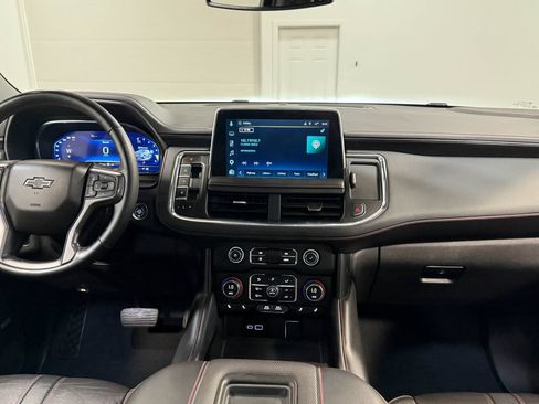 Used 2024 Chevrolet Tahoe RST w/ Luxury Package AWD/4WD image 19