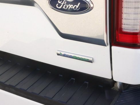 Used 2020 Ford F150 Platinum w/ Equipment Group 701A Luxury image 8