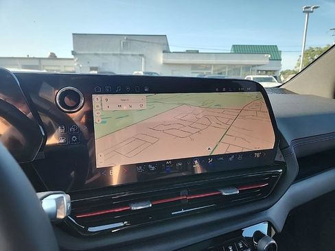 New 2024 Chevrolet Silverado EV RST image 21