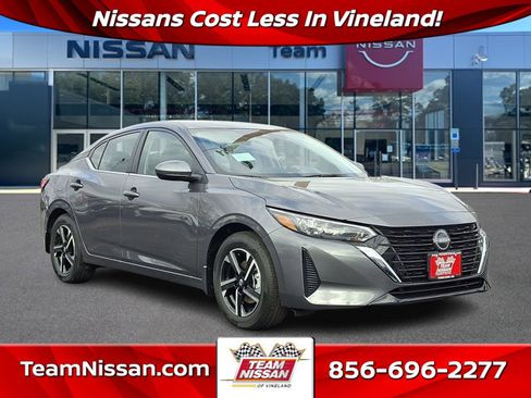 Certified 2025 Nissan Sentra SV image 1