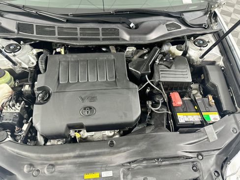 Used 2012 Toyota Avalon FWD image 31