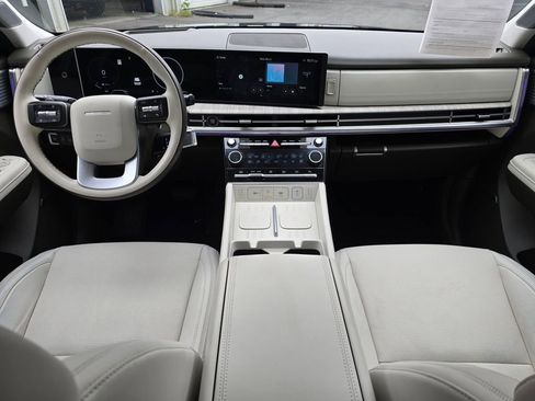 Used 2025 Hyundai Santa Fe Calligraphy AWD/4WD image 12