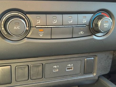 Used 2022 Nissan Frontier SV image 38